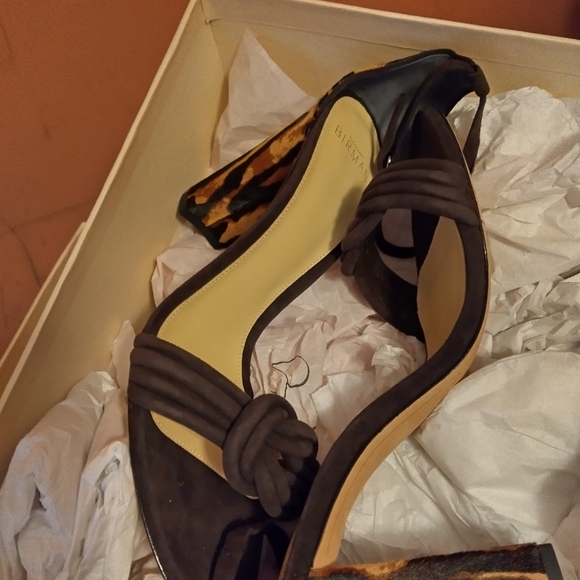 Size 9 Alexandre birman women shoes, brown color - Picture 4 of 4